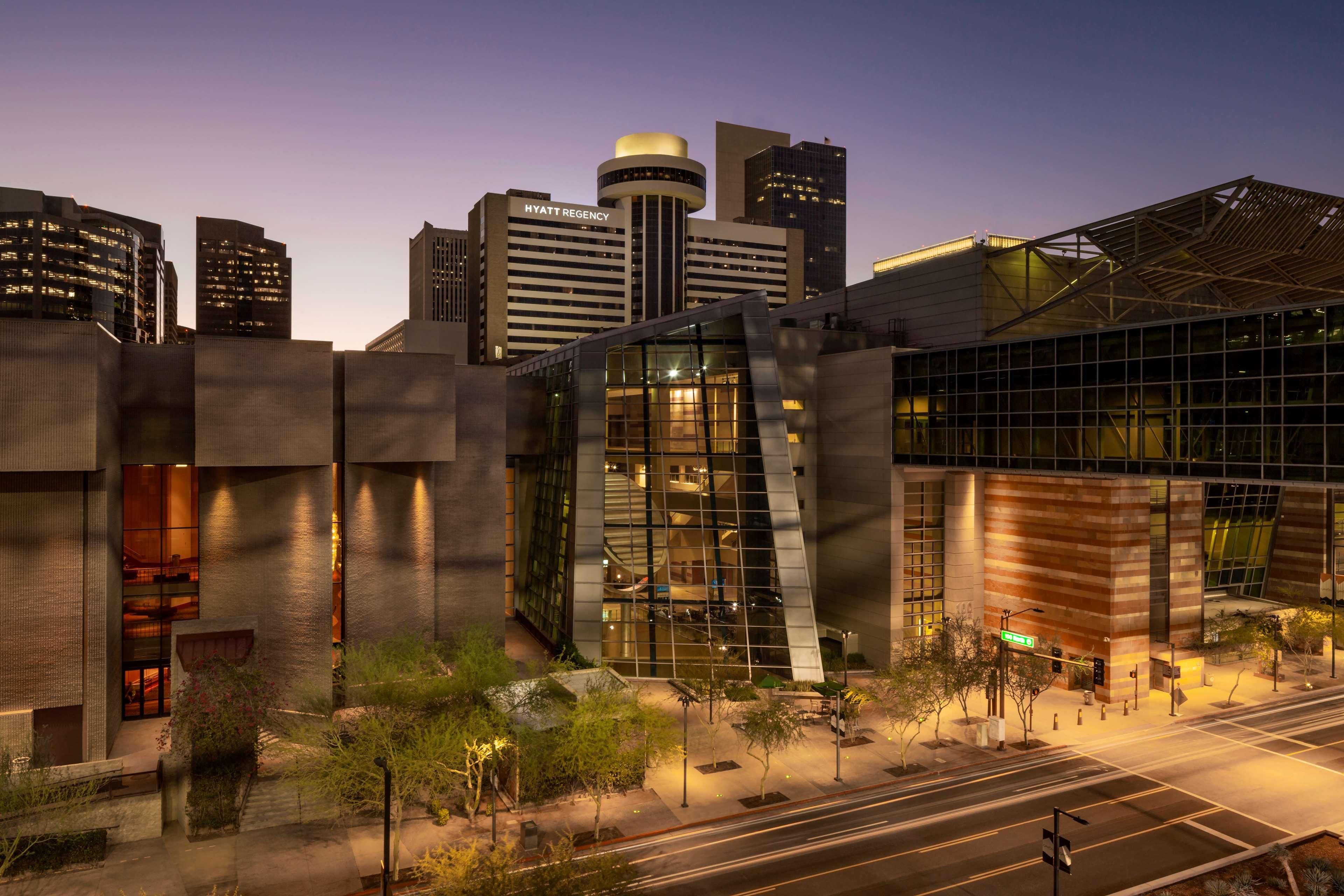 Hyatt Regency Phoenix Downtown - No Destination Fees Kültér fotó